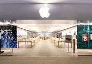 Remembering the opening of the Glendale Apple Store
