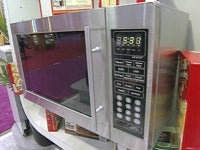 Daewoo's Voice-activated microwave